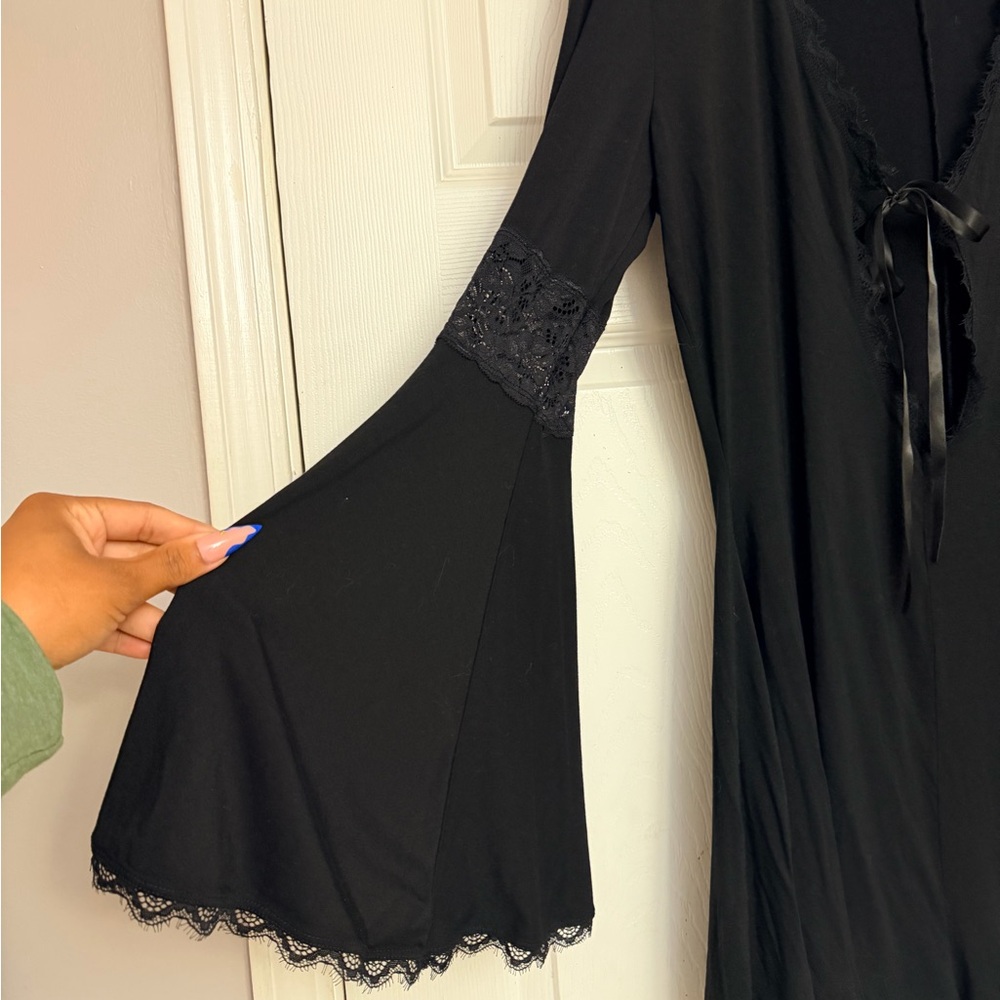 Foxblood Lace-Trim Black Long-Sleeve Romper - Picture 3 of 4